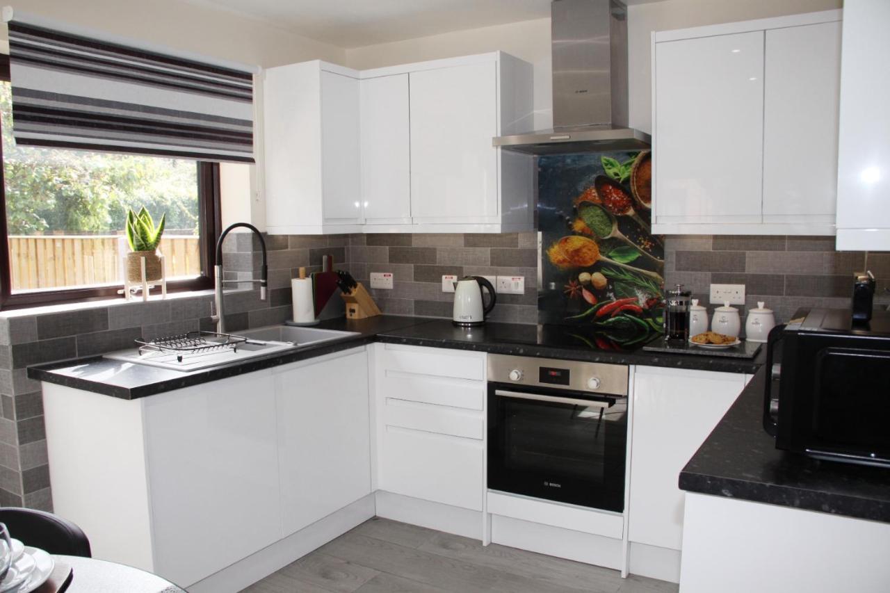 Centre Town House With Riverside Views And Free Parking 1bak Rumah liburan *